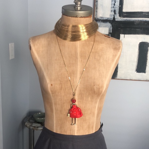 Baby Doll Long Necklace - Picture 6 of 9